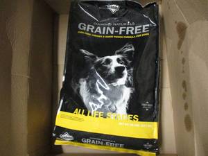 Diamond Naturals Grain-free Dog Foo...