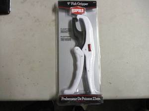 Rapala 9 Fish Gripper...