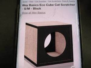 Liquid Basics Cat Scratching Cube...