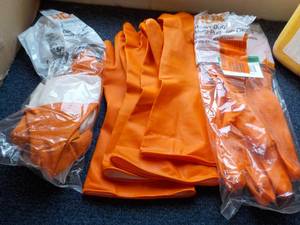 HDX Multi Purpose Gloves and Sponge...