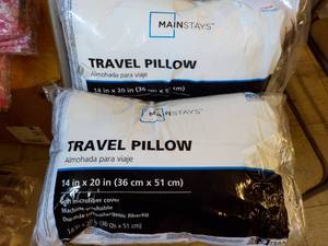 2 Mainstays Travel Pillows 14 x 20...