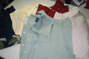 5 mens XL short sleeve shirts...
