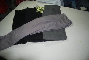 5 pair joggingYoga size XS...