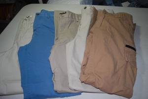 5 pair khakis, 1 is cargo, size 30x...