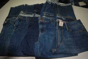 5 pair of capris size 8...