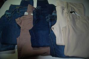 7 pair of pants-4 jeans, 1 legging,...