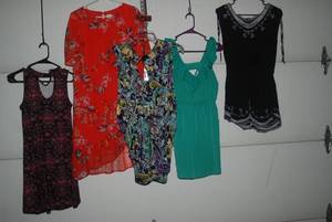 5 dresses size XS...