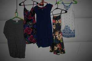 5 dresses size XS...