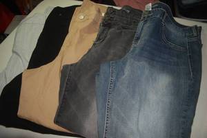 5 pair of womens pants size 20...