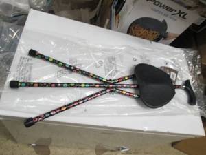 lot 34 image: Switch stick...