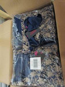 lot 127 image: 20 2xl Midnight Velvet navy and gol...