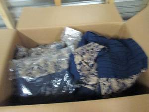 lot 162 image: Case of 13 of Midnight Velvet Navy ...