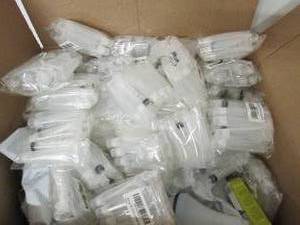 lot 186 image: box of various diy bottles,syringes...