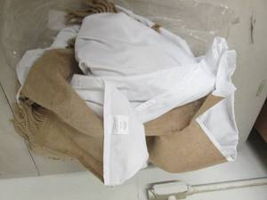 lot 198 image: bed skirt for a twin, burlap and ro...