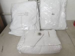 lot 203 image: 3 bed protectors...