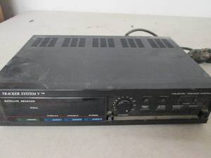 lot 231 image: tracker system V sattelite reciever...