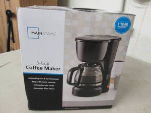 lot 260 image: mainstays 5-cup coffee maker ...