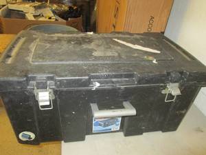 lot 273 image: used sterilite tool chest on wheels...