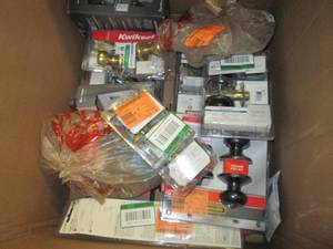 lot 295 image: Box of door knobs and handles, open...