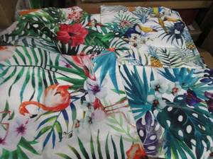2- 4pks 18x18 inch Tropical Print P...