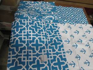 4- 18x18 inch Patterned Pillow Cove...