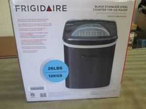 Frigidaire Countertop Ice Maker ope...