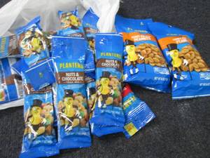 Planters Honey Roasted Peanuts, Tra...
