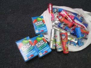 Jolly Ranchers, PushPop Candies, et...