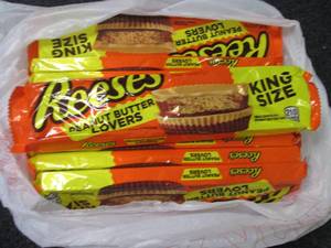 12 Reeses Peanut Butter Lovers King...