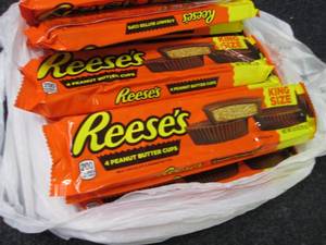 12 Reeses King Size...