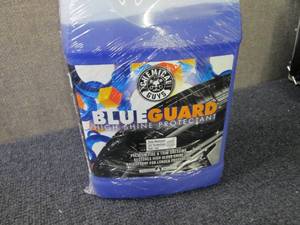 5 Gallons Blue Guard High Shine Pro...