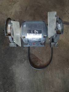 lot 325 image: Panter King Bench Grinder