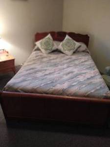 lot 10 image: Vintage Waterfall Bed