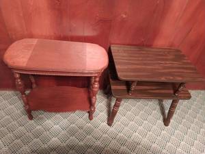 lot 27 image: Two Vintage End Tables