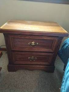 lot 45 image: Nightstand