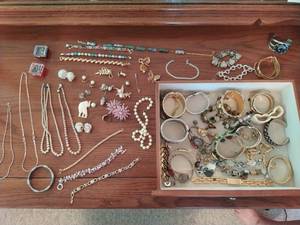 lot 51 image: Collection of Fashion Costume Jewelry