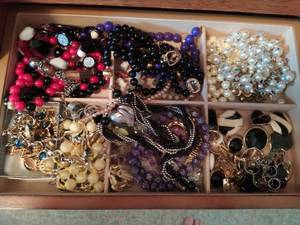 lot 55 image: Collection of Fashion Costume Jewelry