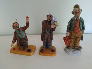lot 70 image: Three Ceramic Clowns