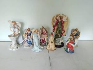 lot 108 image: Angel Dcor Figurines