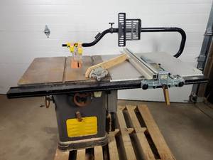 lot 3 image: 10 inch Commercial Table Saw with Table Extension
