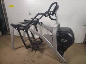 lot 9 image: Cybex Arc Trainer Cross Trainer
