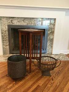 lot 10 image: Mission Style Table with Planters
