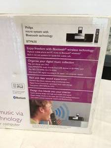 lot 17 image: Phillips Microsystem Stereo