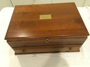 lot 163 image: Silverware Storage Chest