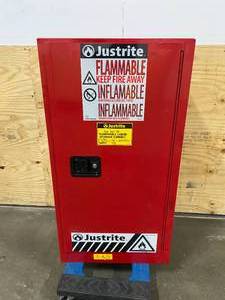 lot 39 image: JUSTRITE 20 gal Paint and Ink Cabinet, Self-Closing Safety Cabinet Door Type, 44 in Height