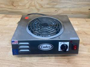 lot 49 image: CADCO 14 Electric Hotplate w (1) Burner & Infinite Controls, 120v