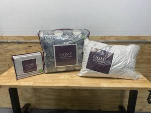 lot 54 image: HOME DECORATORS COLLECTION- 3pc Duvet Set (fullqueen), 3pc Comforter Set (full) and Jumbo Down & Feather Pillow