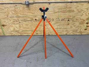lot 75 image: DICKE Tripod, Sign Compatibility Rigid, Compatible Sign Size 36 in x 36 in, 48 in x 48 in