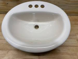 lot 77 image: GLACIER BAY Shelburne 20 in. Pedestal Sink Basin in White