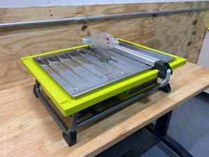 lot 95 image: RYOBI 7 in. 4.8 Amp Tile Saw